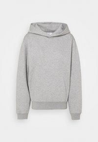 Grå hoodie i mjukt material, med en dragsko på huvan, känguruficka och ribbade muddar och fåll. Enkelt och mångsidigt design.
