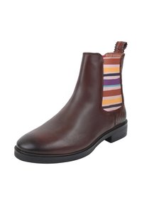 Brązowe skórzane botki za kostkę z elastycznym panelem bocznym w wielokolorowe paski, okrągłym noskiem i niskim obcasem blokowym. Teksturowany akcent z tyłu.