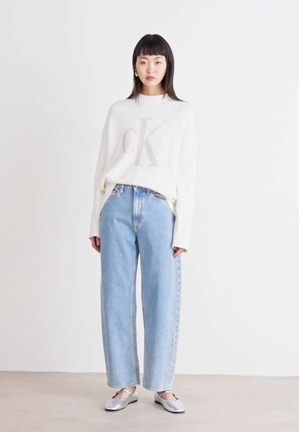 BARREL - Straight leg jeans - denim light4