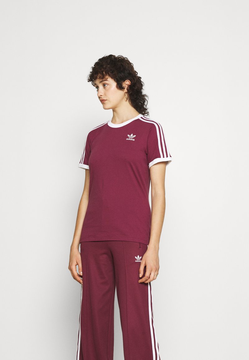 adidas Originals 3 STRIPES - Potiskana majica - victory crimson