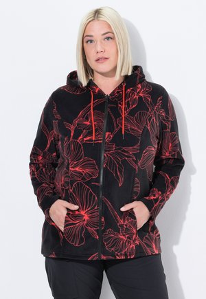 Sudadera negra con patrón floral rojo, cierre de cremallera y bolsillos frontales. Cuenta con una capucha con cordón y un tejido suave y texturizado.