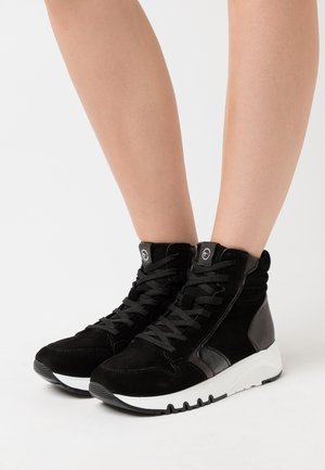 Tamaris BOOTS - Plateaustiefelette - black