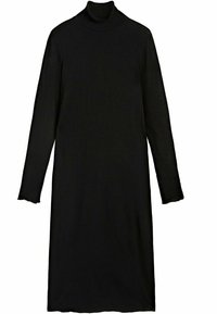 Robe noire à col roulé avec des manches longues, en tissu doux. Présente une silhouette simple et droite avec des manches légèrement évasées.