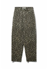 Pantalon en denim à imprimé léopard avec taille haute, coupe droite et style cinq poches, fermeture par bouton en métal.
