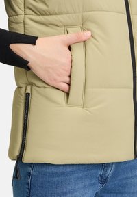Amber & June Vest - slate green