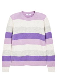 Maglione a righe viola e grigio fatto di morbida lana. Presenta un collo rotondo e polsini a coste. Aspetto leggero e strutturato con diverse larghezze delle righe.