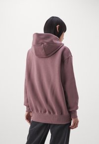 Nike Sportswear HOODIE - Majica s kapuljačom i patentnim zatvaračem - smokey mauve