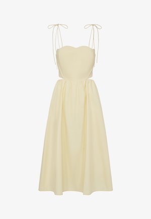 Ärmelloses, blassgelbes Midi-Kleid mit tailliertem Oberteil, gewelltem Ausschnitt, geraffter Taille und dünnen Schulterriemen.