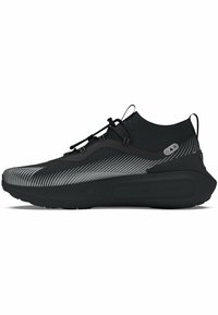 Mustad mustreeritud pealt vaid mustad sportjalatsid elastsete paeltega ja kumer rubber tald. Lisainfoks on horisontaalsed hallid triibud, mis annavad disainile rohkem detaili.