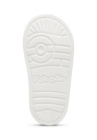 Semelle de chaussure en caoutchouc blanc avec des motifs texturés, un emblème circulaire et le logo "FalcOtto" en relief, optimisée pour l'adhérence et le confort.