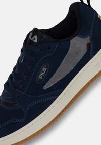 Fila FOOTWEAR RISER - Sneakers basse - fila navy/turtledove