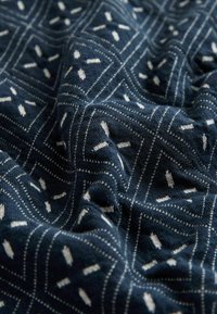 Unausgewählt, navy patterned