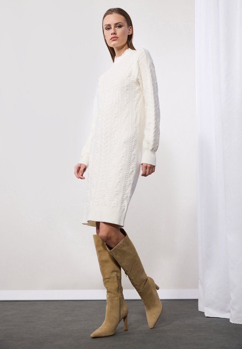 Anna Field Jumper dress - off-white - Zalando.ie