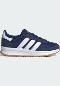 Tamno plave atletske cipele s bijelim trakama, teksturiranom tkaninom i gumenom potplatom. Značajke uključuju jastučić od Cloudfoam u srednjem dijelu i dizajn s vezicama.