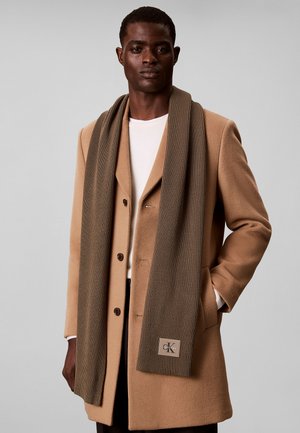 Calvin Klein, CALVIN KLEIN SIGNATURE LOGO SCARF - Sjal / Tørklæder - olive night