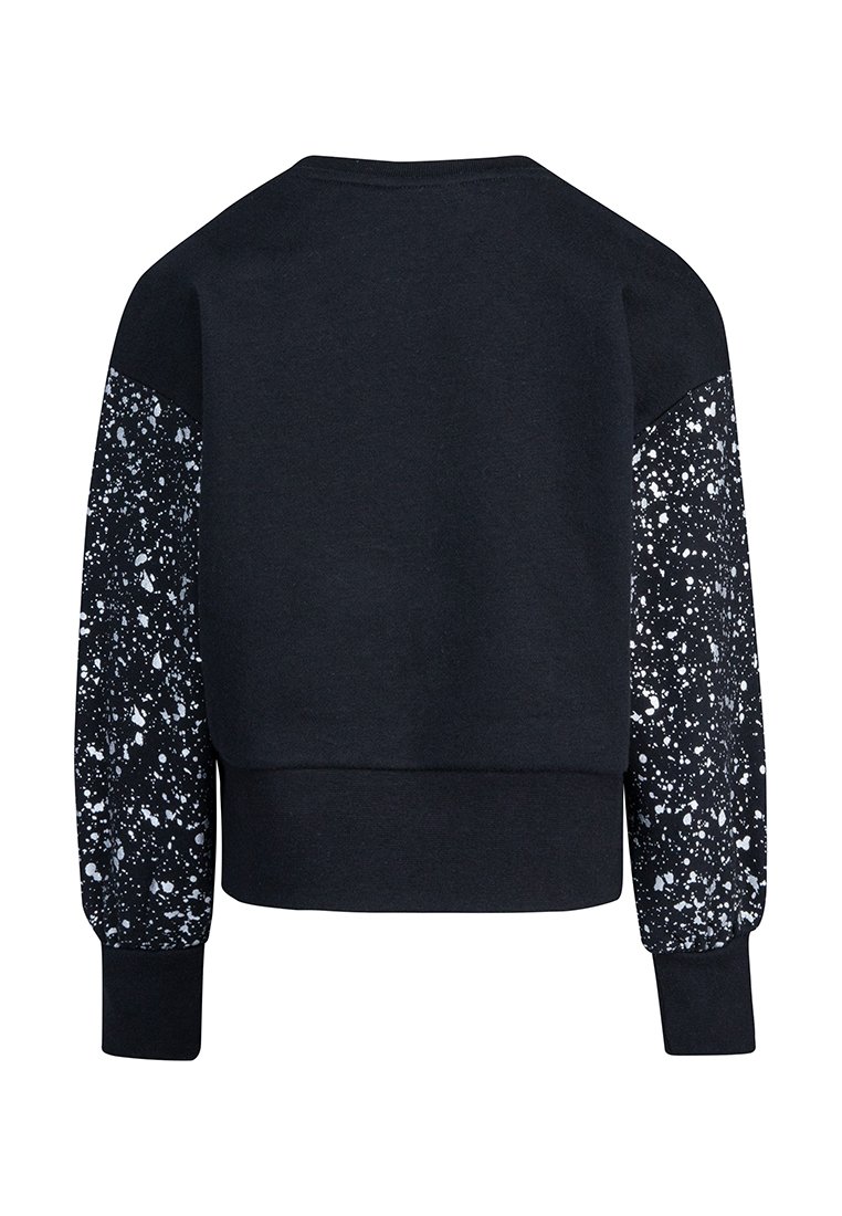 Schwarzer Sweatshirt mit langen Ärmeln, das ein gesprenkeltes Design auf den Ärmeln aufweist. Weiches Baumwollmaterial und lockere Passform.