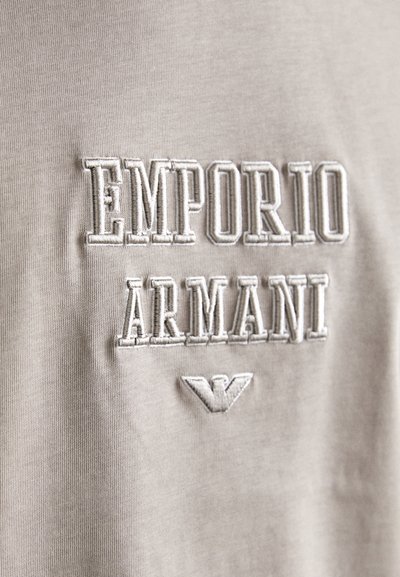 Emporio Armani Marškinėliai su spaudiniu - taupe
