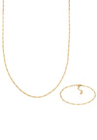 Guld halskæde med matchende armbånd, begge med et sammenkædning design, glat tekstur og justerbare låse for en sikker pasform.