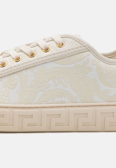 Versace Tossud - snow/gold