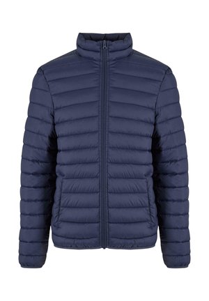 Tumed sinine tikitud jope, millel on püsti krae, varustatud lukuga ning horisontaalse tikandiga sooja ja mugavuse tagamiseks.