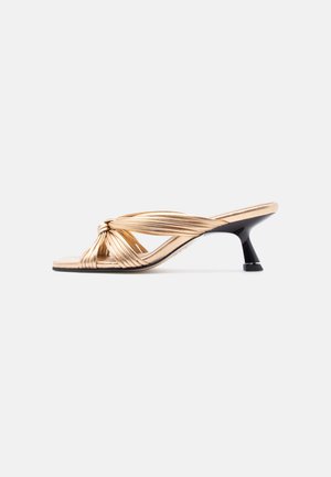 AMANDA WOMAN - Kontsaga tagant lahtised kingad - gold-coloured