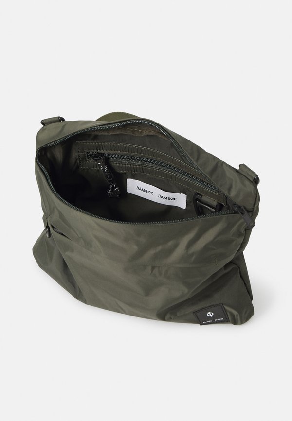 SALUIS CROSSBODY BAG  - Cross body bag - forest night3