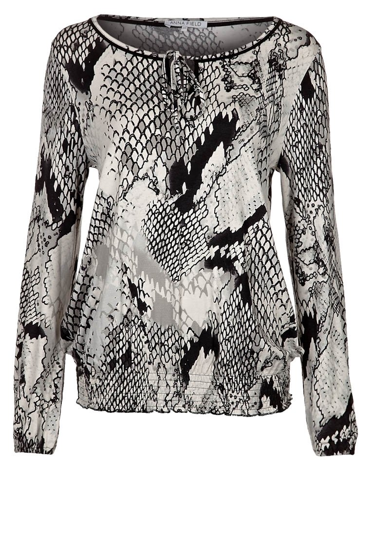 Langärmlige Bluse mit einem schwarz-weißen Schlangenmuster, rundem Ausschnitt, gerafftem Saum und einer weichen, glatten Textur.