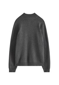 Tmavě šedý pletený svetr s dlouhým rukávem a žebrovaným vysokým límcem, manžetami a spodním lemem, vystavený rozloženě, ukazující zadní pohled.