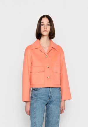 CROPPED JACKET TURN DOWN COLLAR FRONT BUTTONS - Lehká bunda - vibrant peach
