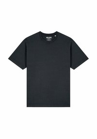 Melna kokvilnas T-krekls ar vienkāršu apaļu kakla izgriezumu, īsām piedurknēm un taisnu griezumu; minimalistic šuvju un bez rakstiem vai grafikas.