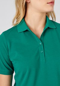 Damart Polo - vert pin