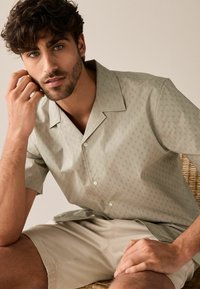 Next SHORT SLEEVE SHIRT- REGULAR FIT - Cămașă - sage green