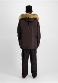 Alpha Industries Parka - hunter brown