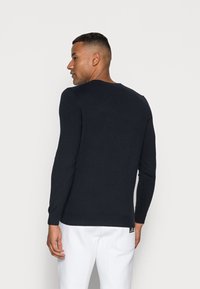 Lyle & Scott V NECK - Jersey de punto - dark navy
