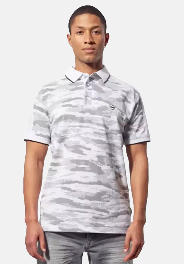 Grijs camouflage polo-shirt met een kraag, korte mouwen en een subtiel logo op de borst. De stof lijkt glad en lichtgewicht.