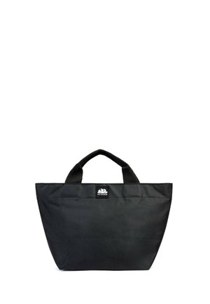 Borsa tote rettangolare nera con manici corti e una piccola toppa con logo bianco centrata vicino alla parte superiore.