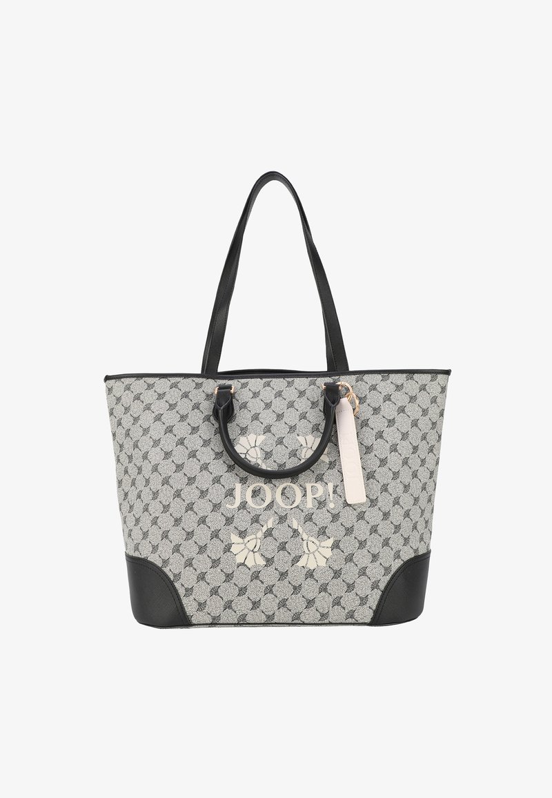 Grijze en zwarte tote bag met een lichaam van gemusterd stof, leren accenten, dubbele handvatten en een opvallend logo aan de voorkant.