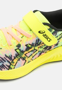 ASICS GEL NOOSA TRI 16 UNISEX - Silniční běžecké boty - safety yellow/black