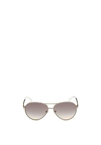 Gafas de sol estilo cat-eye con lentes degradados, marco metálico, acentos claros en las varillas y una cadena que conecta las monturas.
