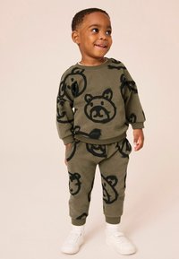 Next ALL OVER CHARACTER AND JOGGERS SET - Træningssæt - khaki green