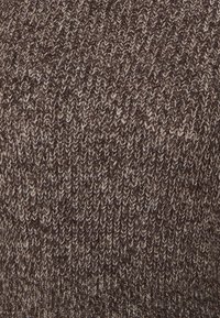Vero Moda Svetr - dark brown