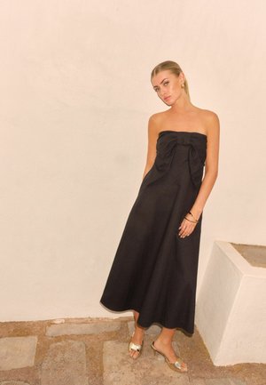 REGULAR FIT - Maxi ruha - black