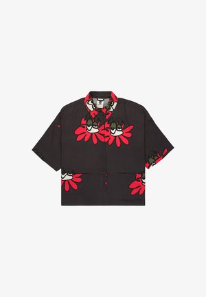 Schwarzes Kurzarmhemd mit großen roten Blumen, auf denen verschlafene Augen auf der Vorderseite, am Kragen, an den Ärmeln und an den Taschen gedruckt sind.