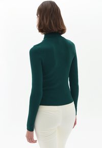 OXXO TURTLENECK - Sweter