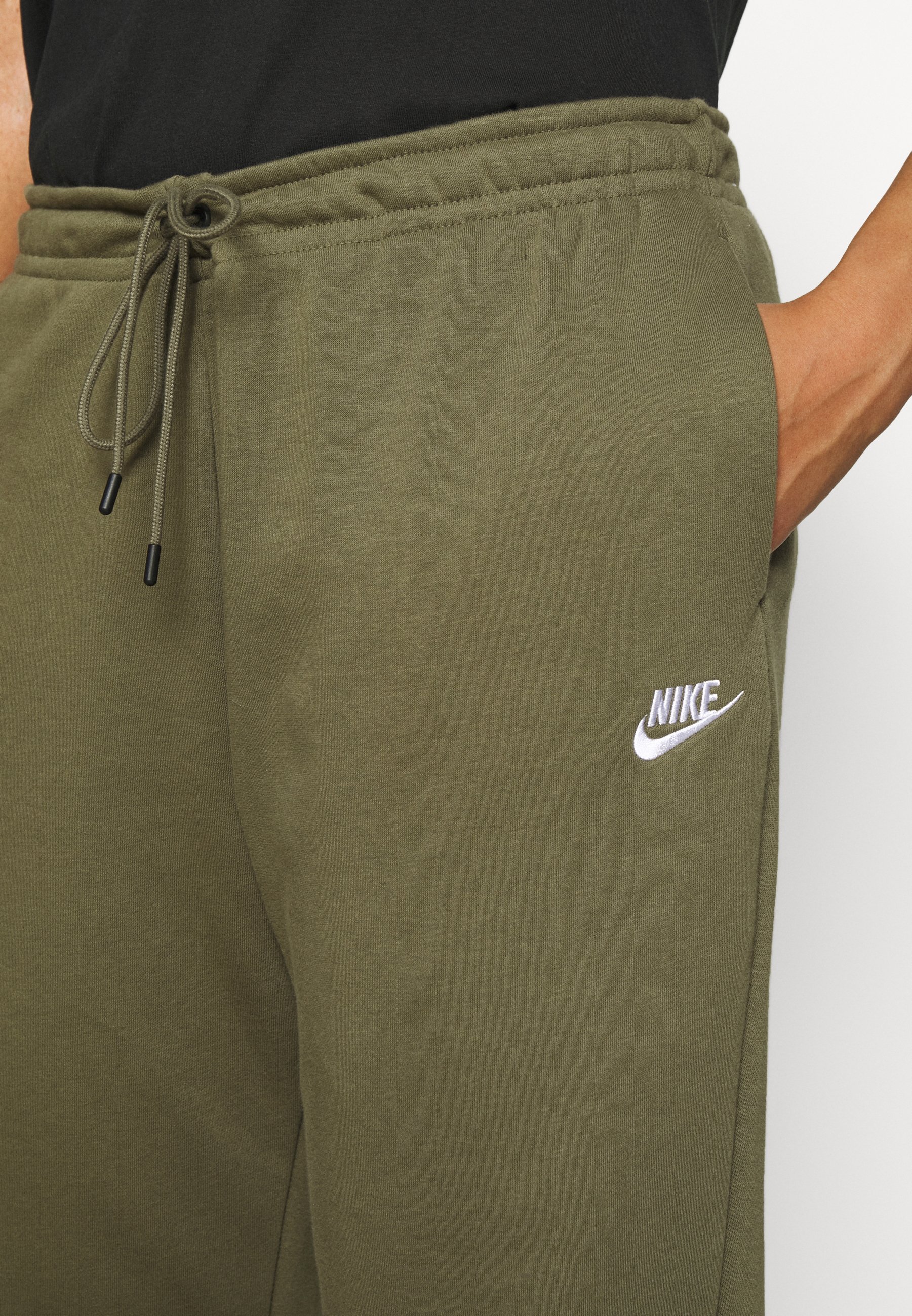 nike windbreaker pull over