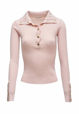 Top rosa claro de manga larga con costillas, con botones dorados en la tapeta frontal, puños y cuello, con diseño de cuello doblado.