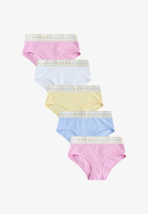 Fünf Paar Damen-Slips in Pastellfarben Pink, Weiß, Gelb, Blau und Pink, jeweils mit einem weißen Bund mit der Aufschrift „BAKER by TED BAKER.“