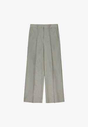 Lichtgrijze wijde broek met ceintuurlussen, voorplooien, zijzakken en een verborgen sluiting aan de voorkant.