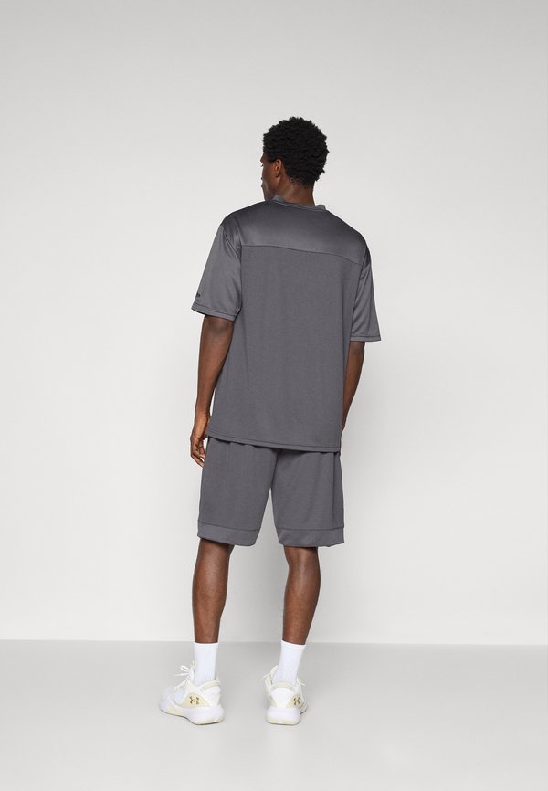 NBA CHICAGO BULLS TONAL SHORT - Club wear4