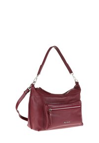 Borsa a spalla in pelle rossa con finitura texture, una cerniera superiore e una tasca frontale con cerniera. Cinturino regolabile con dettagli in metallo argentato.